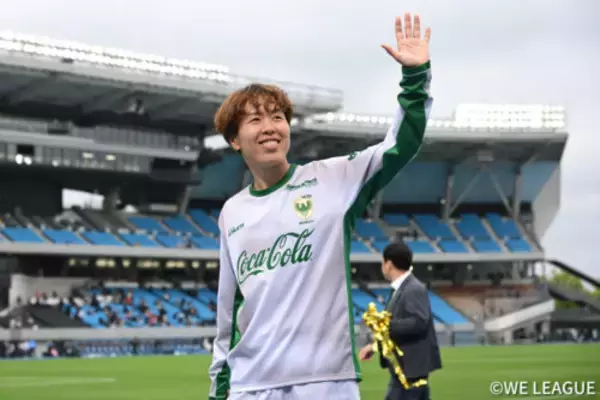 「サッカーの神様はいる」PKはクロスバーに当たるも成功…引退表明の岩清水梓は見事な優勝に「本当に欲しかったタイトル」