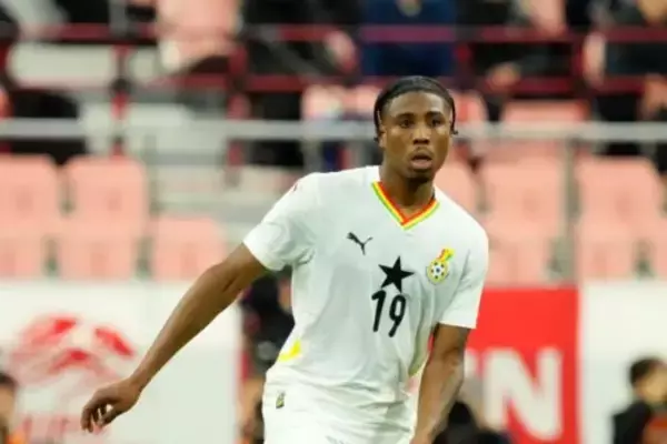 日本代表戦で負傷したガーナ代表MFフランシス、日本での手術が無事成功…骨を2本骨折