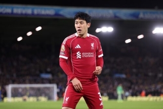 右SBで緊急出場の遠藤航、地元メディアから絶賛「正真正銘のフットボーラー」