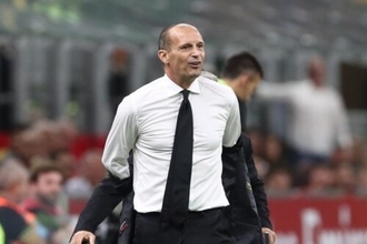 無傷のナポリを止めて首位浮上！　ミラン指揮官「来季は必ずCLに出なければ。シーズンは始まったばかりだ」