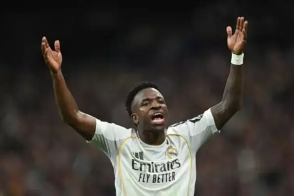 ヴィニシウスの“フリー退団シナリオ”が議論の的に…スペインメディア「多額の損失だが…」