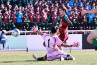 尚志が7大会ぶり準決勝進出！　帝京長岡との熱戦を制して国立の舞台へ