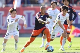 宮崎が破竹の6連勝！　“信州ダービー”は松本が5発大勝…札幌は磐田に劇的勝利／J2・J3百年構想第6節