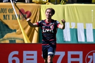 王者・鹿島、最終節前にEAST制覇！…退場者出して敗れた千葉は最下位が決定