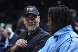 クロップ氏が親善試合でアンフィールド帰還…リヴァプールファンは“現場復帰”望む？「復帰して！」