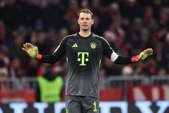 バイエルンSD、40歳GKノイアーとの契約延長を示唆「互いの考えが一致すれば…」