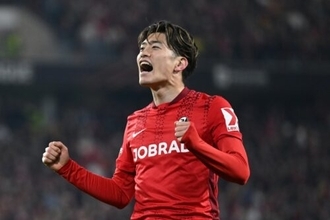 鈴木唯人も活躍でクラブ史上初のEL8強進出！　フライブルク指揮官「本当にエキサイティング」