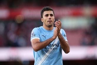 ひざの痛みが再発…ペップ、欠場のロドリに言及「プレーできないと言われた」