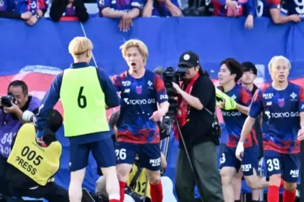 FC東京がダービーで劇的勝利！　90＋5分に長倉幹樹が逆転弾、鹿島と「4」差に