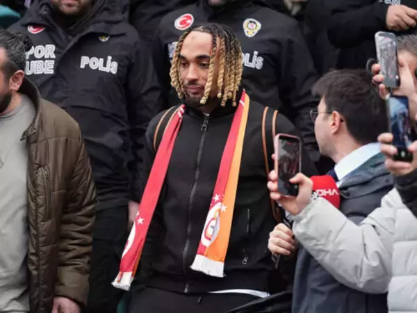 バイエルンDFブイが古巣ガラタサライへ帰還…買取OP付きレンタルに