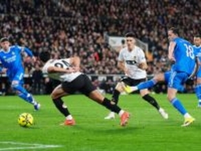 レアルが難所で苦しみながらもリーグ7連勝！…カレーラスのゴラッソにエンバペが公式戦6戦連発