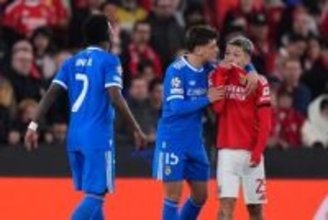 UEFA、ヴィニシウスへの人種差別疑惑でベンフィカFWに暫定処分…CLプレーオフ第2戦は出場停止、クラブは控訴の構え