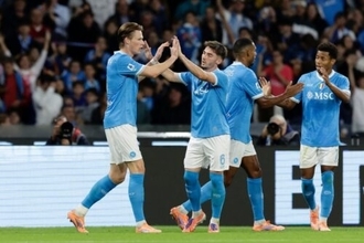 ナポリ、上位対決を制してセリエA暫定首位浮上! 好調インテルは公式戦8試合ぶりの黒星