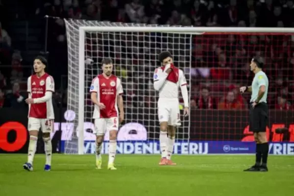 板倉滉先発のアヤックス、2点先行するも…後半に2失点を喫して痛恨のドロー