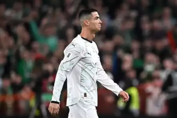 C・ロナウドがまさかの“一発退場”…ポルトガル、アイルランドに敗戦でW杯出場の行方は最終節へ