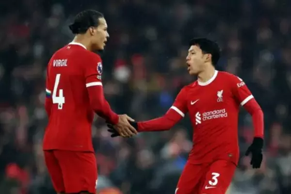 「常に規範を示している」…遠藤航への信頼語ったファン・ダイク、負傷離脱に落胆「大きな打撃」