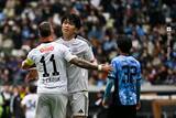 「鹿島がEAST首位独走、横浜FMは5発大勝…大混戦WESTは京都がトップ浮上／J1百年構想第8節」の画像1