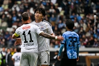 鹿島がEAST首位独走、横浜FMは5発大勝…大混戦WESTは京都がトップ浮上／J1百年構想第8節