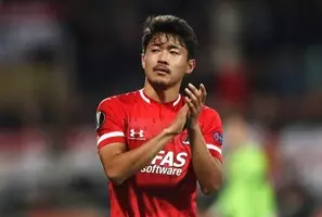 菅原所属azがuefaに抗議文 争点は 同勝ち点 アヤックスのcl出場権 年5月26日 エキサイトニュース