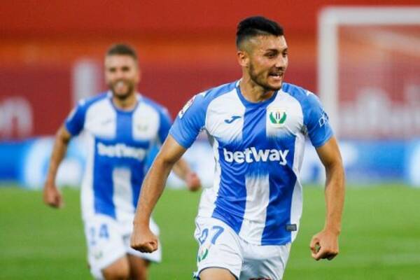 久保と同じくレアルからレンタル中 Fk職人 オスカルが超絶弾でメッシと並ぶ 年6月日 エキサイトニュース