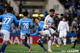 G大阪、勝利で2位フィニッシュが確定！　横浜FCのキング・カズは最年長出場記録更新