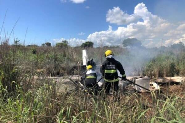 ブラジルで飛行機墜落事故 4部クラブの選手4人と会長が死去 エキサイトニュース