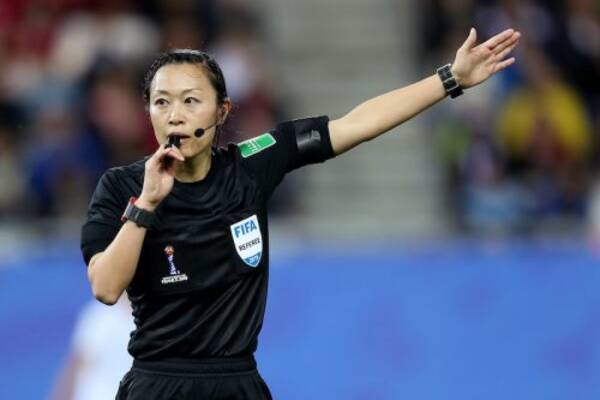 Jリーグに史上初の女性審判員…W杯裁いた山下良美氏がリスト ...