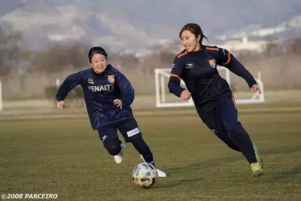 「【WEリーグインタビュー】女子サッカーを憧れの職業に…長野から改革に挑む」の画像