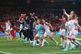 悲劇乗り越えたデンマークがベルギーに1 0リードで圧倒中 開始10分には 1分間の中断 21年6月18日 エキサイトニュース