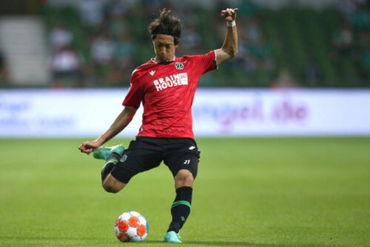 完璧パス で同点弾アシストのdf室屋成 独誌の2部開幕節ベストイレブンに選出 21年7月27日 エキサイトニュース