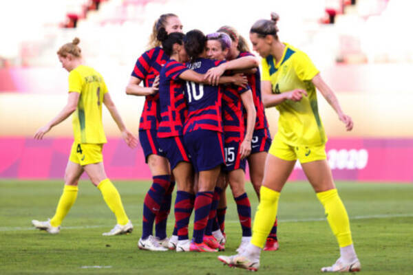 アメリカ女子代表が銅メダル ラピノー2発など4得点で豪州との打ち合いを制す 21年8月5日 エキサイトニュース