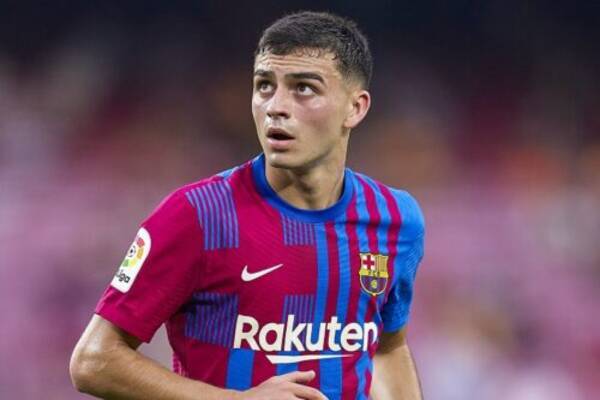 特別休暇 満喫中のバルサmfペドリ Snsにオフショット公開 日本の漫画ネタを引用して反応するファンも 21年8月25日 エキサイトニュース