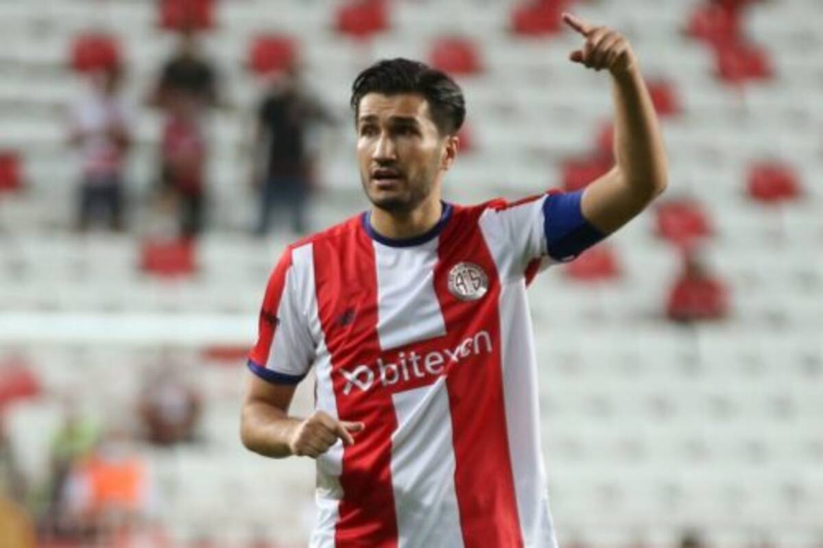 シャヒンがアンタルヤスポルの指揮官に 選手兼任監督か否かは現状不明 21年10月6日 エキサイトニュース シャヒンがアンタルヤスポルの指揮官に 選手兼任監督か否かは現状不明 21年10月6日 エキサイトニュース