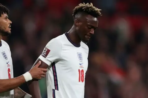 ドルトムント 主将シュメルツァーが足首負傷で4週間離脱 開幕戦微妙に 17年7月日 エキサイトニュース ドルトムント 主将シュメルツァーが足首負傷で4週間離脱 開幕戦微妙に 17年7月日 エキサイトニュース