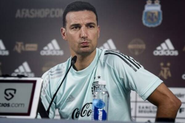 アルゼンチンをw杯出場に導いたスカローニ監督 厳しい南米予選を無敗で勝ち抜けたのは誇り 21年11月17日 エキサイトニュース アルゼンチンをw杯出場に導いたスカローニ監督 厳しい南米予選を無敗で勝ち抜けたのは誇り 21年11月17日 エキサイトニュース