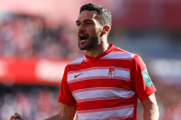 グラナダfw 欧州5大リーグにおける最年長ハットトリック記録を更新 39歳241日で達成 21年12月日 エキサイトニュース