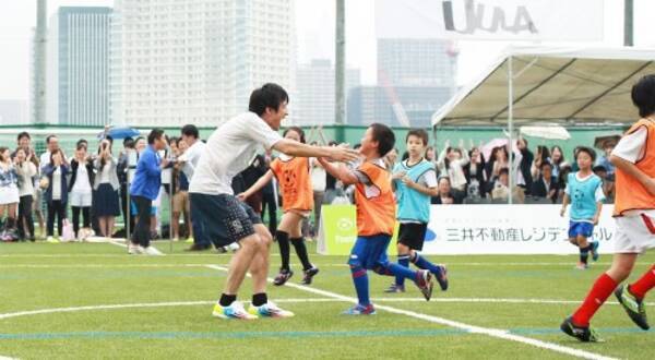 Mifa Football Park がオープン 桜井和寿 Gaku Mcのウカスカジーが試合 ライブ開催 本田もエール 14年6月9日 エキサイトニュース