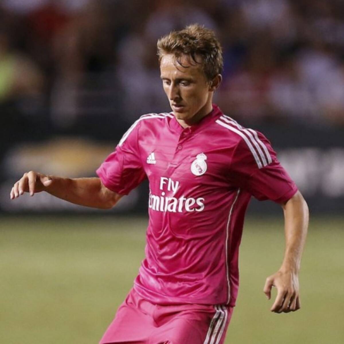 モドリッチ トッティとのユニフォーム交換に大興奮 最も貴重 14年8月1日 エキサイトニュース