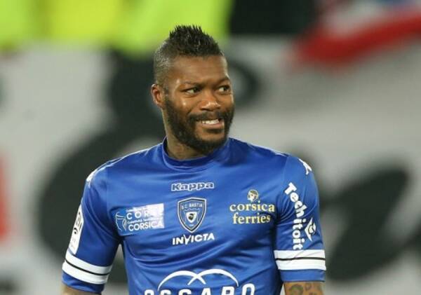 ジブリル シセ 元同僚への恐喝容疑で逮捕 原因は セックステープ か 15年10月13日 エキサイトニュース