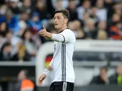 ドイツ対イタリア 壮絶な死闘の裏である選手の恋人の 美しさ が話題に 16年7月6日 エキサイトニュース