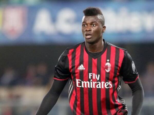 ミランfwニアン ユーヴェ戦の招集メンバー外に 今冬退団の可能性高まる 17年1月25日 エキサイトニュース