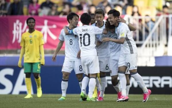 U 日本代表 逆転勝利でw杯白星発進 久保のアシストから堂安が決勝弾 17年5月21日 エキサイトニュース