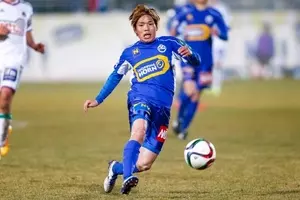 本田実質オーナーのsvホルンからfw新井瑞希が相模原に加入 17年9月15日 エキサイトニュース