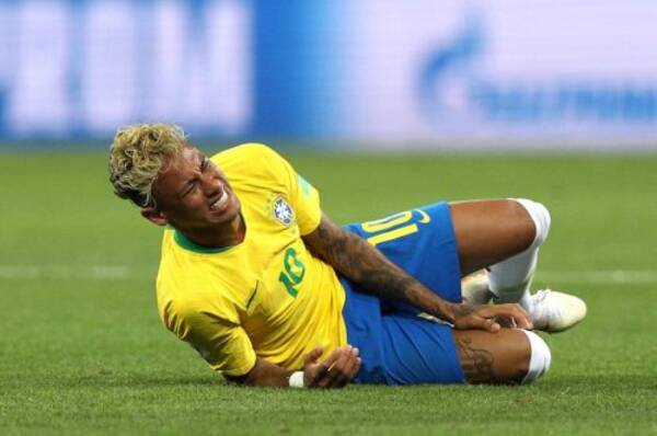 ブラジル代表に暗雲 ネイマールが練習に姿現さず スイス戦で負傷か 18年6月19日 エキサイトニュース