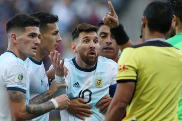 南米サッカー連盟 メッシへの処分を発表 3カ月の出場停止と罰金 19年8月3日 エキサイトニュース