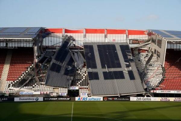Df菅原由勢所属のazホームスタジアムの屋根が一部崩壊 強風が原因 負傷者はなし エキサイトニュース