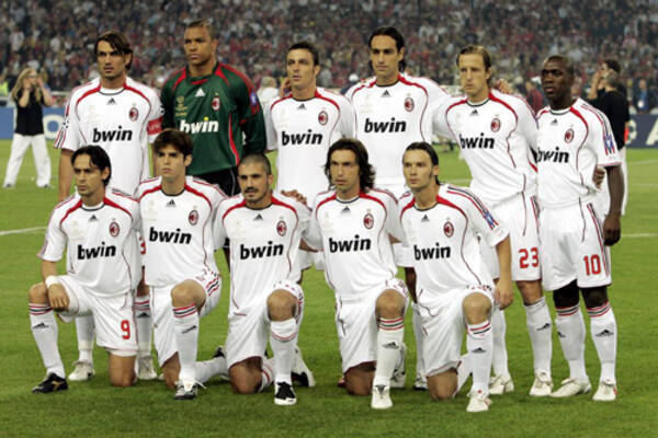 ミラン黄金期を支えたネスタ ガットゥーゾ インザーギが退団を発表 12年5月12日 エキサイトニュース