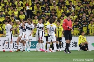 EAST首位の鹿島が3連勝！　濃野公人のドリブル突破から鈴木優磨が決勝弾…柏は1点遠く3連敗