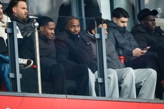 新加入スターリングのために練習場所を変更？　フェイエノールト指揮官「理由の1つは…」