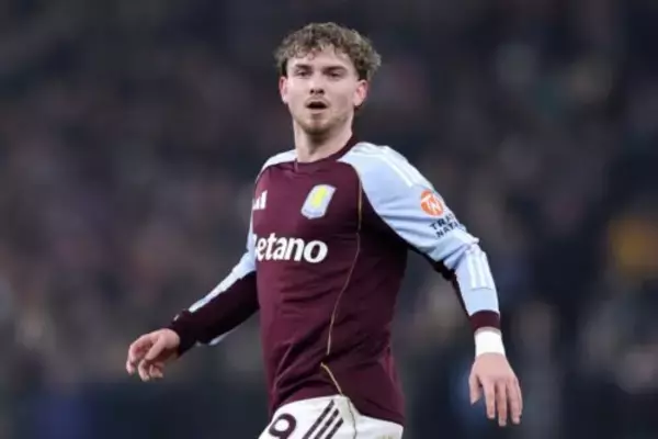 契約に縛られ不遇の日々…エリオットの買取義務をめぐりヴィラとリヴァプールが交渉へ？